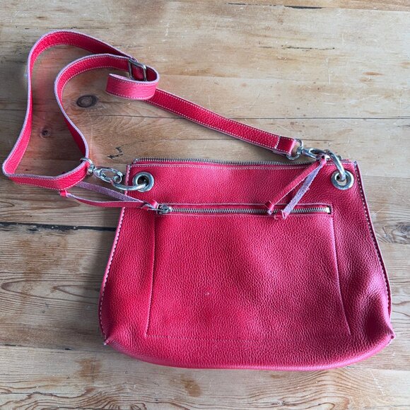 Vintage red Roots crossbody bag - Picture 1 of 2